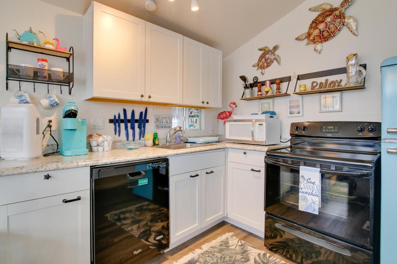 Cozy Waterfront Port Isabel Cottage With Deck! エクステリア 写真
