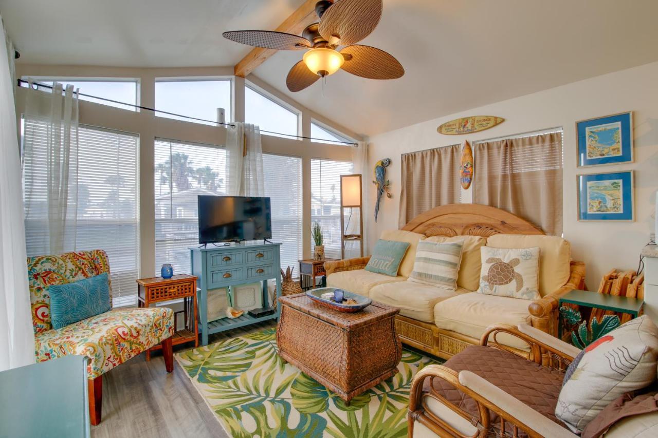 Cozy Waterfront Port Isabel Cottage With Deck! エクステリア 写真