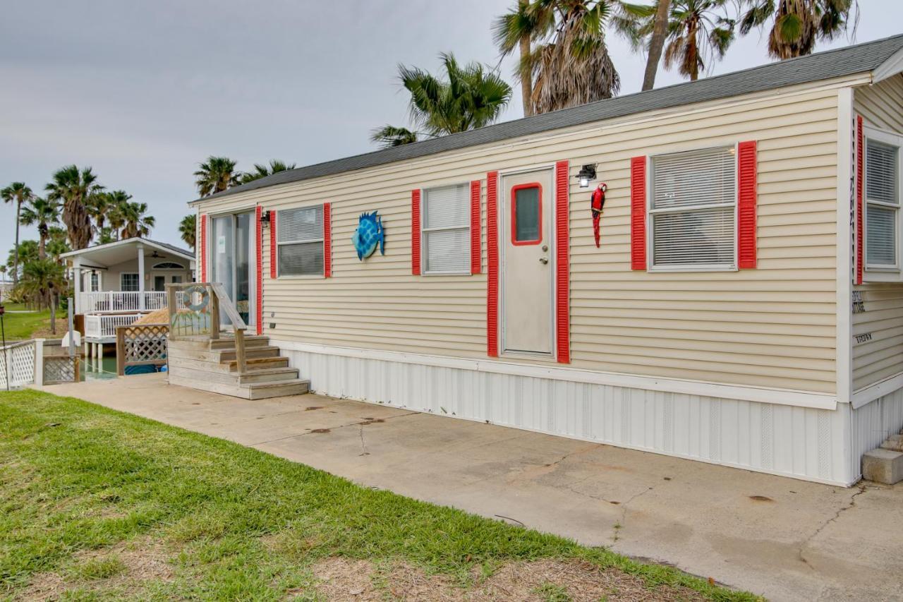 Cozy Waterfront Port Isabel Cottage With Deck! エクステリア 写真