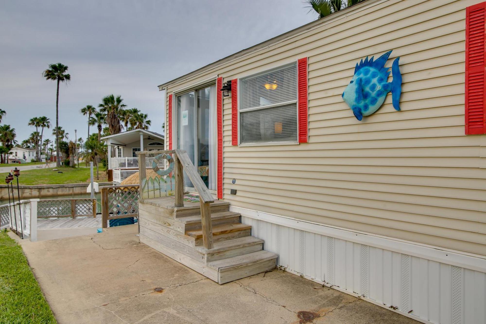 Cozy Waterfront Port Isabel Cottage With Deck! エクステリア 写真